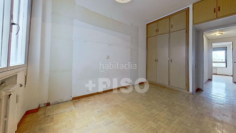 Foto 479ba065-c587-44a6-b4c3-4289cc141b4f. Pis amb calefacció aparcament a Lista Madrid