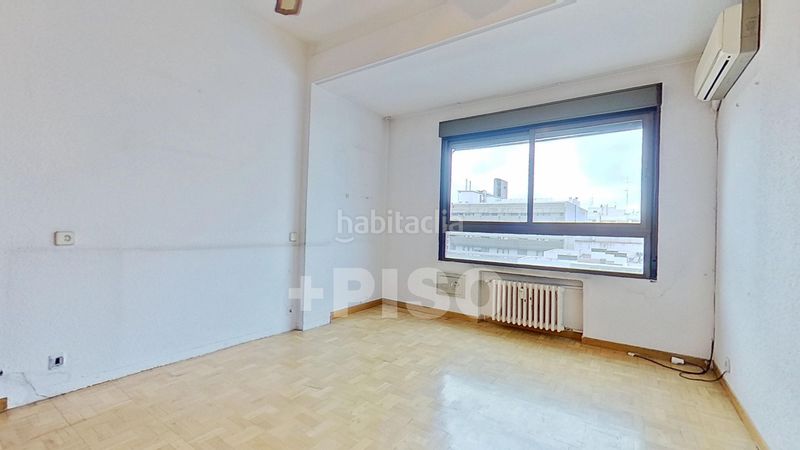Foto 4a5d0572-b9d7-4420-8290-cbf1a5976e46. Pis amb calefacció aparcament a Lista Madrid
