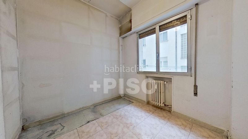 Foto fb7d927b-d04d-4c83-94ee-141ecd88f1d6. Pis amb calefacció aparcament a Lista Madrid