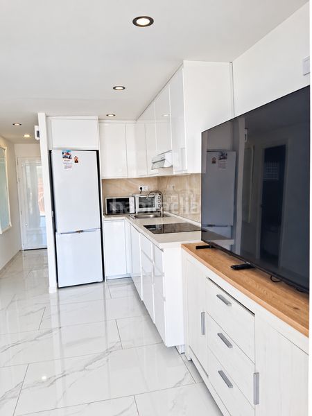 Foto c8ce2d0b-76fb-422b-a513-c6acf1ad3af3. Apartament amb calefacció piscina a Sierra Helada Benidorm