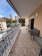 Miete Appartement in Playa Levante. Larga temporada. piso en 2º línea de la playa de levante con par