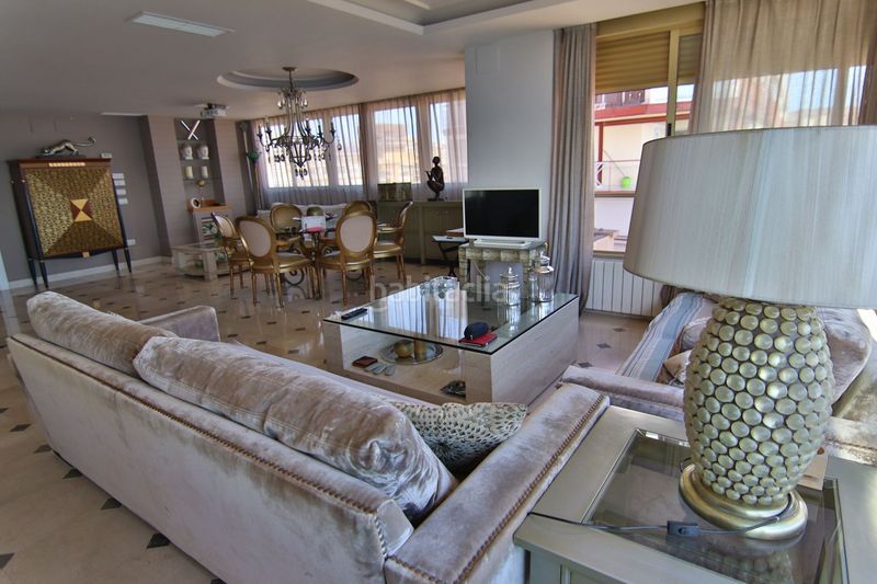 Foto 2d1f3177-1254-4985-8a49-dc7443e0d43d. Apartament amb calefacció piscina a Playa Levante Benidorm