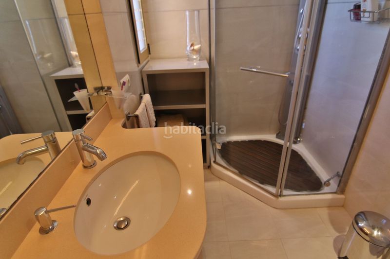 Foto c2f263e0-5c3d-4f35-aaab-40740595b66c. Apartament amb calefacció piscina a Playa Levante Benidorm