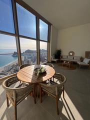 Apartament en Playa Poniente. Exclusiva vivienda en el edificio mas lujoso de benidorm