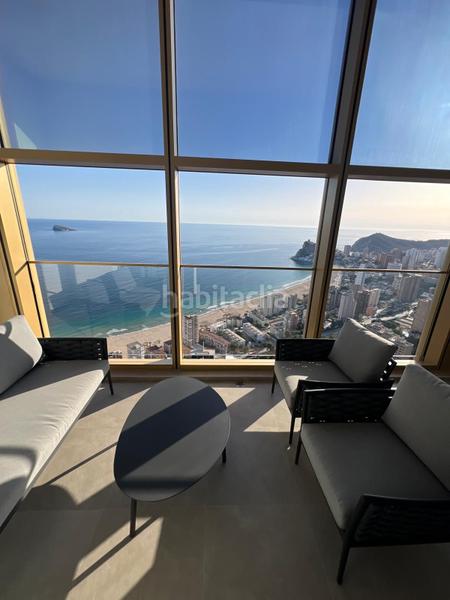 Foto 690b927b-e15b-4270-969e-f1b653f1f69b. Apartamento el lujo a tu alcance en Playa Poniente Benidorm