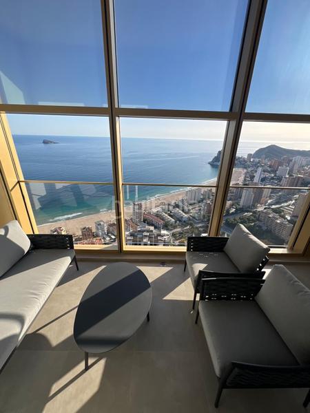 Foto b1ecf39b-539e-40c5-833e-b8eb256859af. Apartamento el lujo a tu alcance en Playa Poniente Benidorm