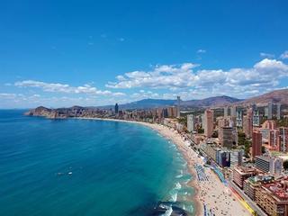 Lloguer Local Comercial a Levante Alto. Impresionante local en calle ibiza zona inglesa