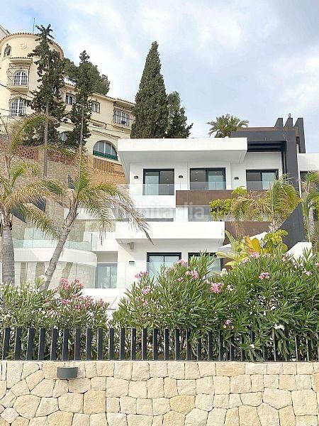 Foto 474db3dd-a96a-44b9-9530-0533a736ba96. Dúplex amb aparcament piscina a Playa Poniente Benidorm