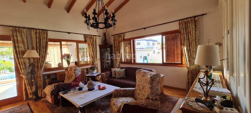 Foto 2001c394-e73a-4e36-b68d-67649b2bebee. Haus mit pool in Sierra Helada Benidorm