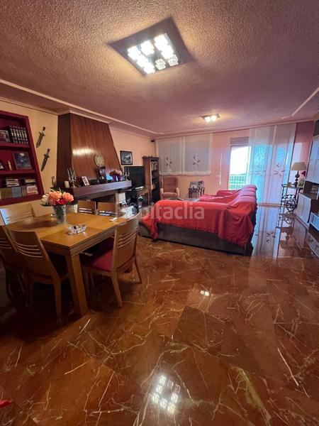 Foto 34ff696f-bae4-4bc1-8c24-7f970384b110. Casa amb aparcament a Urbanizaciones Benidorm