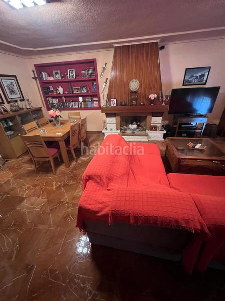 Foto 37b7fc80-becf-4c12-a3b1-d84003738573. Casa amb aparcament a Urbanizaciones Benidorm