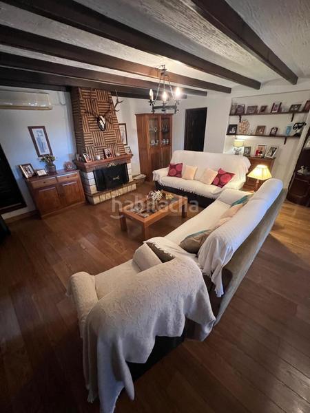 Foto 3e4276fa-7d48-4575-abe6-34504b5ac190. Casa amb aparcament a Urbanizaciones Benidorm