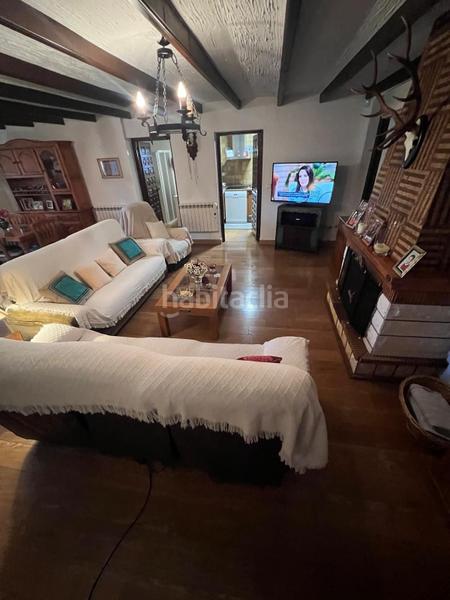 Foto 3fce20c0-d97b-48c9-9ad0-b9d781e155b7. Casa amb aparcament a Urbanizaciones Benidorm