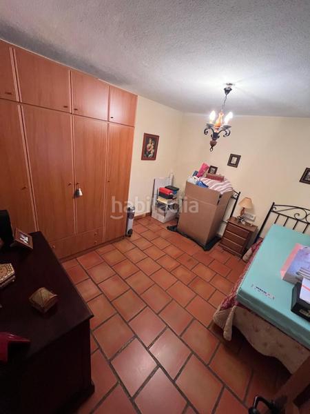 Foto 484d6c32-342c-4967-89ac-88a963a8c68e. Casa amb aparcament a Urbanizaciones Benidorm