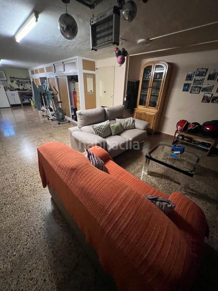 Foto 82bf4a07-faf0-4e3f-b41f-f971327e61da. Casa amb aparcament a Urbanizaciones Benidorm