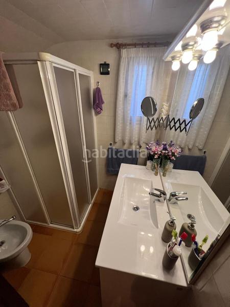 Foto 96c9523a-1172-4b7c-bddb-843eda7483f4. Casa amb aparcament a Urbanizaciones Benidorm