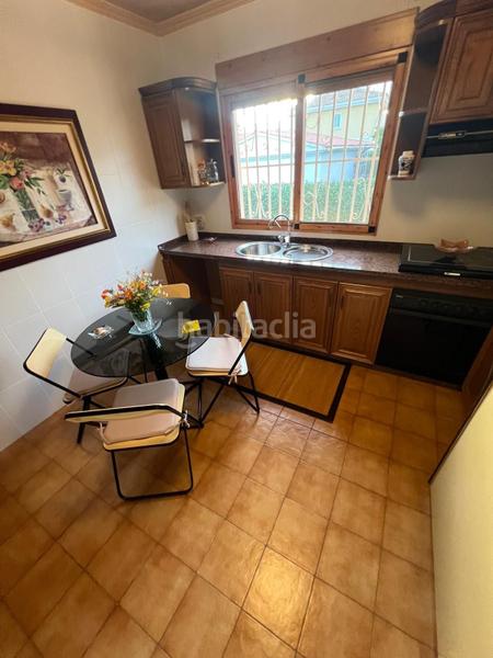 Foto a4e18266-954e-4651-84a4-dd957ea93df0. Casa amb aparcament a Urbanizaciones Benidorm