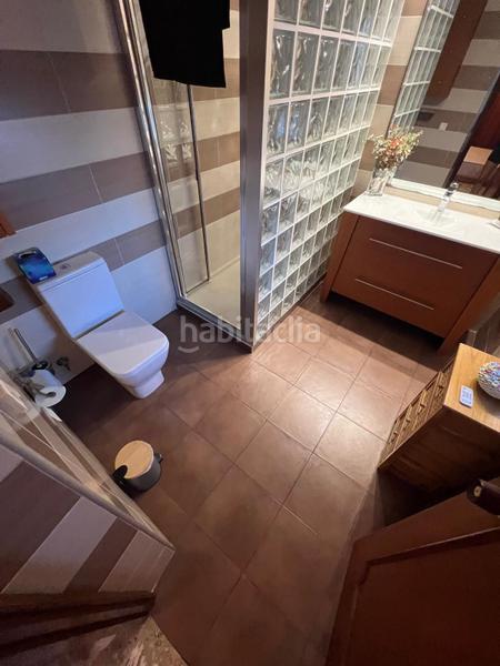 Foto b0ff1dc5-358f-4579-9030-eb474ee1fdc8. Casa amb aparcament a Urbanizaciones Benidorm