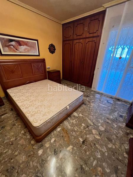 Foto c3d50e9e-0e5a-415b-852d-2eaf65ba9133. Casa amb aparcament a Urbanizaciones Benidorm