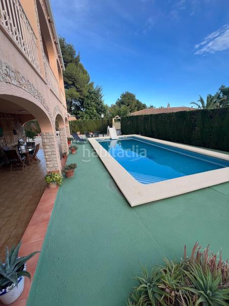 Foto e60f5190-e157-458e-a9f3-a9e6d64818ba. Casa amb aparcament a Urbanizaciones Benidorm