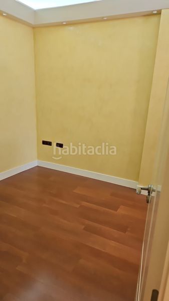 Foto 060a1b41-b4c5-4c2d-a52a-12ca0a192f9a. Local comercial a Colonia Madrid Benidorm