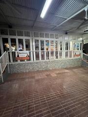 Local Comercial a Juzgados - Plaza de Toros. Imprsionante  y enorme local en zona centro