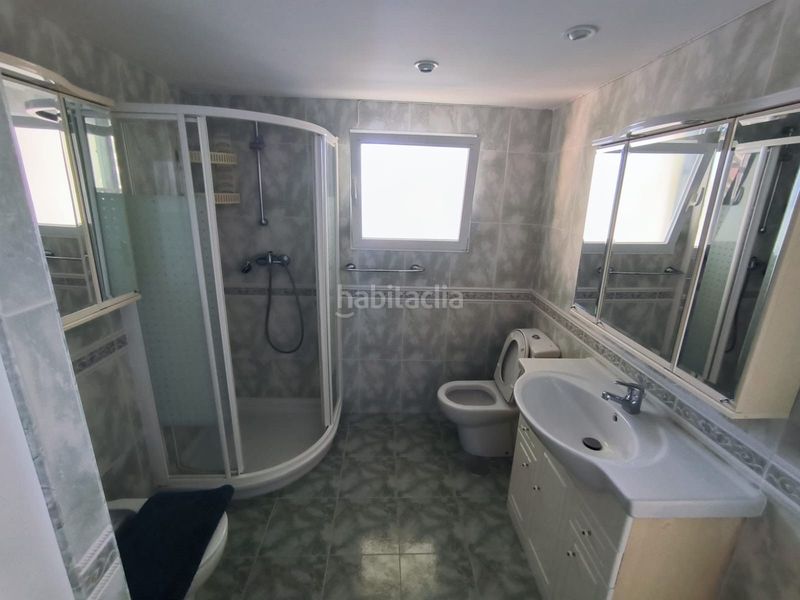 Foto 1c0abe33-c65e-4c7e-a33d-7fdcbc0b9855. Apartament amb piscina a Playa Levante Benidorm