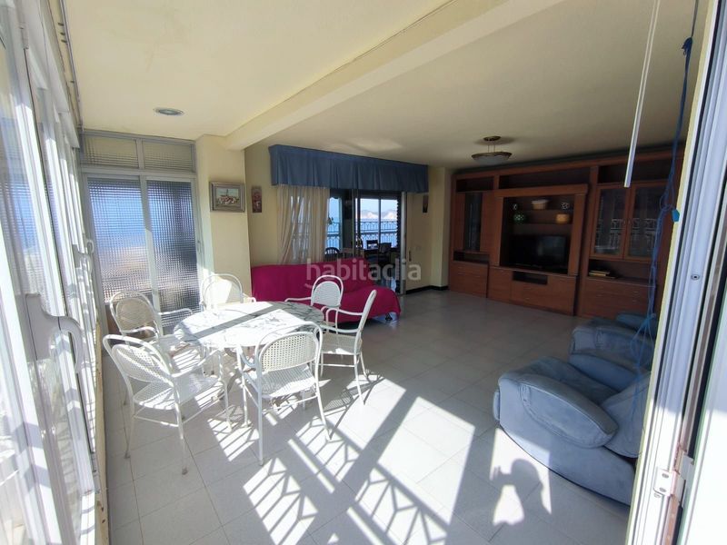 Foto ca6c3f5e-11f2-40a7-836b-e5ffb5466b93. Apartament amb piscina a Playa Levante Benidorm