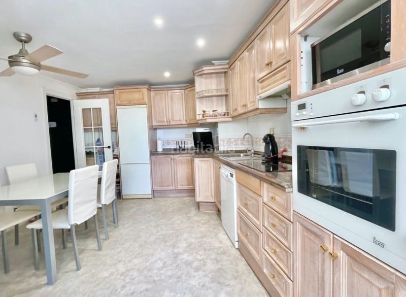 Foto fea8d2ad-cdea-470d-a457-9da7c3b5e541. Apartament a Playa Levante Benidorm