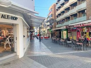 Alquiler Local Comercial en Playa Levante. Increible y enorme local comercial