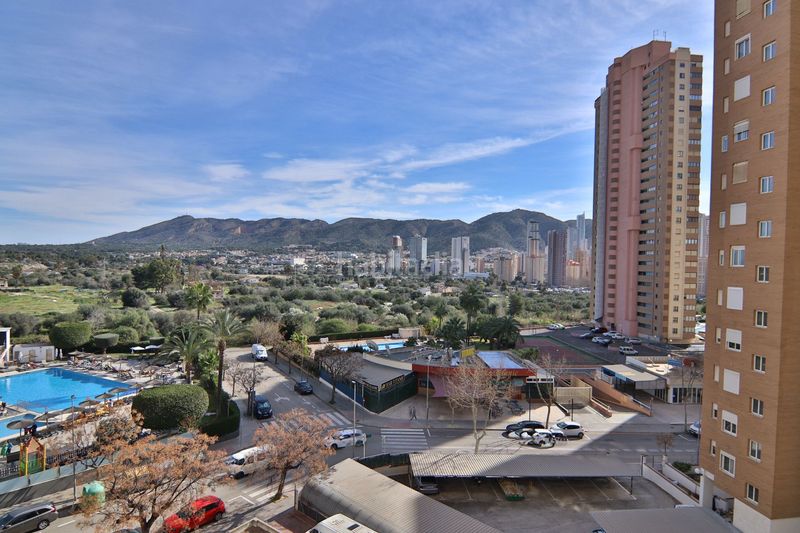 Foto 3c361c19-46e7-4cdd-8906-b33f5b7f0de5. Apartament amb piscina a Levante Alto Benidorm
