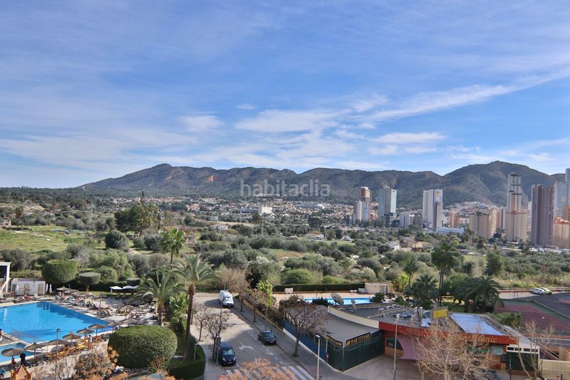 Foto 5f89d9c4-7e32-4099-b977-7773fd780789. Apartament amb piscina a Levante Alto Benidorm