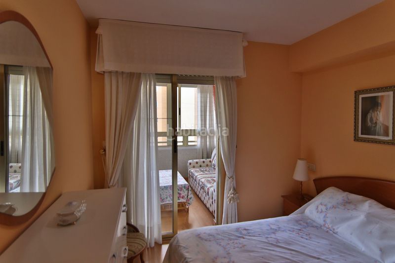 Foto d2fd3dba-ba96-49ce-871f-28389bcb06cb. Apartament amb piscina a Levante Alto Benidorm