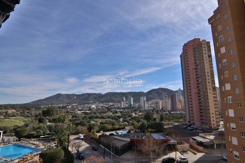 Foto d51f9f72-b4f4-47aa-a9f9-b25fed39574e. Apartament amb piscina a Levante Alto Benidorm