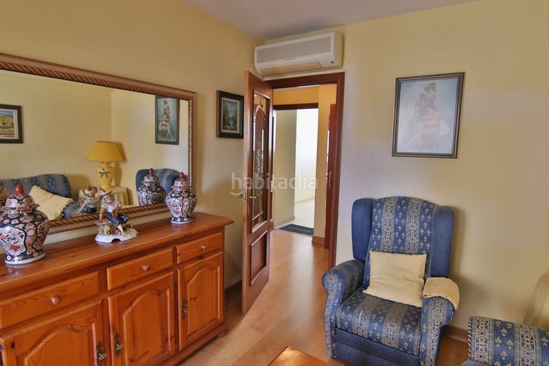 Foto d6ed2901-4e48-46a5-bef8-568c0dbb5b79. Apartament amb piscina a Levante Alto Benidorm