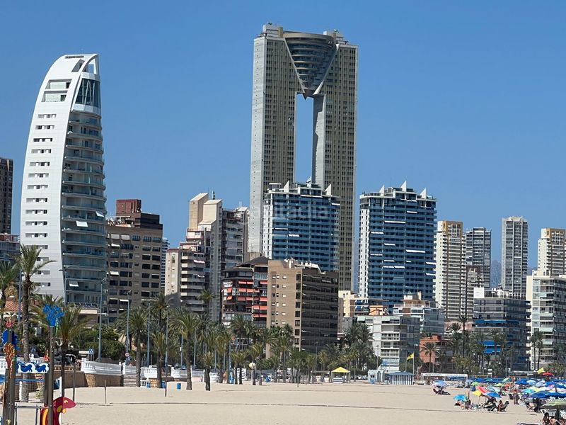 Foto 15dee9bd-88f5-42a1-8710-1718c4ee32f6. Apartament a Playa Poniente Benidorm