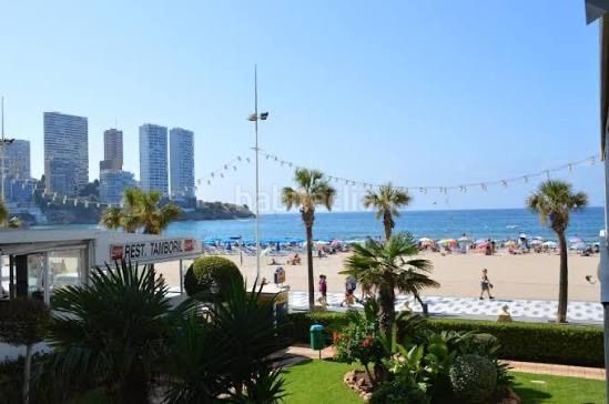 Foto 485b81ec-2414-4050-93e7-7ba417f6cd99. Àtic a Playa Levante Benidorm