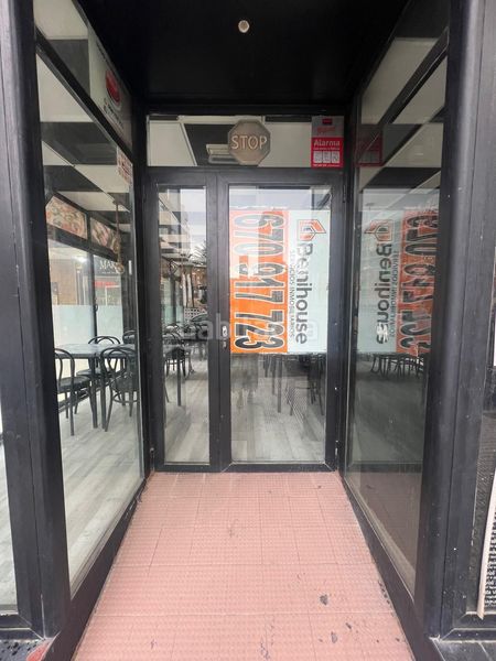 Foto ab07bb4c-6400-460a-9ddd-4cbc3d29a9aa. Local comercial a Playa Levante Benidorm