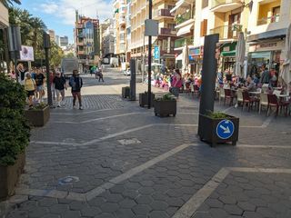 Alquiler Local Comercial en Casco Antiguo - Puerto. Impresionante local en paseo de la carretera