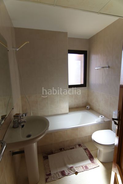 Foto 873ec716-bf4b-4ace-85ab-ba83db945c50. Pis amb piscina a Playa Poniente Benidorm