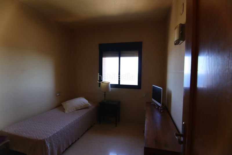 Foto ca79b55c-4b89-408d-b290-ed0ae47d2a88. Pis amb piscina a Playa Poniente Benidorm