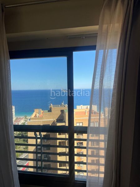 Foto f0816811-9316-4ab0-b016-38d8079ff9b6. Pis amb piscina a Playa Poniente Benidorm