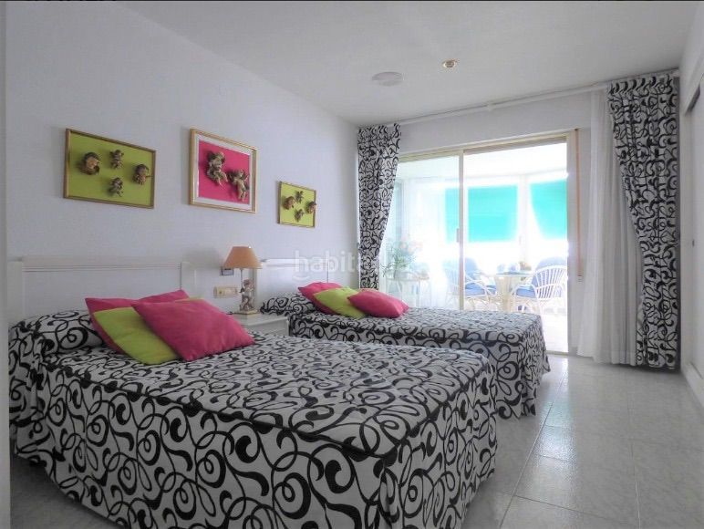Foto 3eeb0dd7-72bc-4c62-9c7e-291ecacecd48. Apartament amb piscina a Playa Levante Benidorm