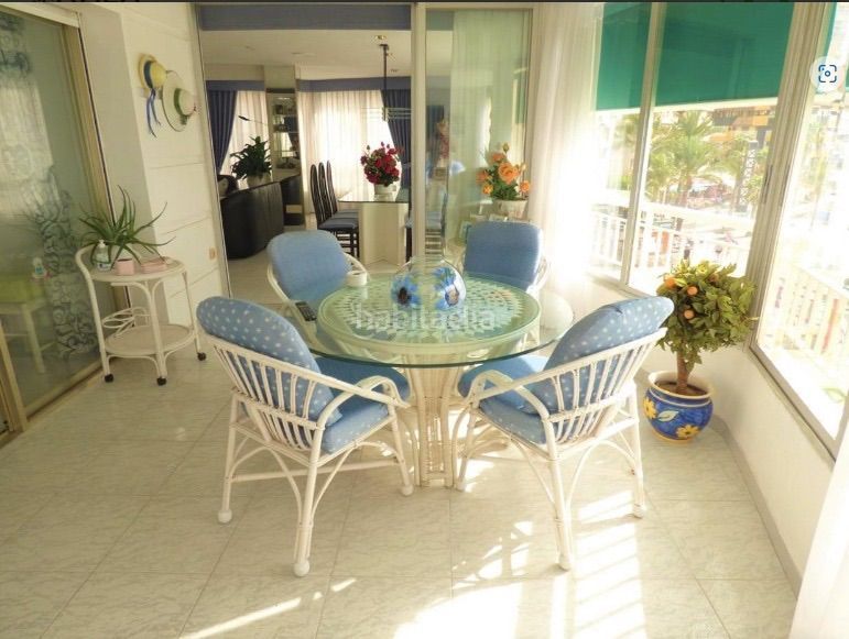 Foto b337e284-1378-4c36-879c-5d5f06b1d329. Apartament amb piscina a Playa Levante Benidorm
