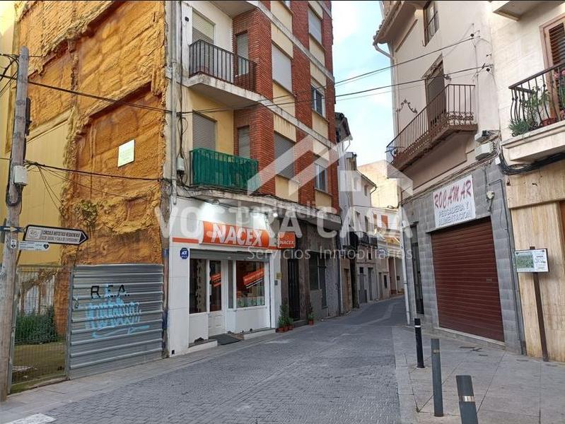 Foto f524e64f-0d18-46b9-afcb-944ea98380aa. Piso en españa en Requena