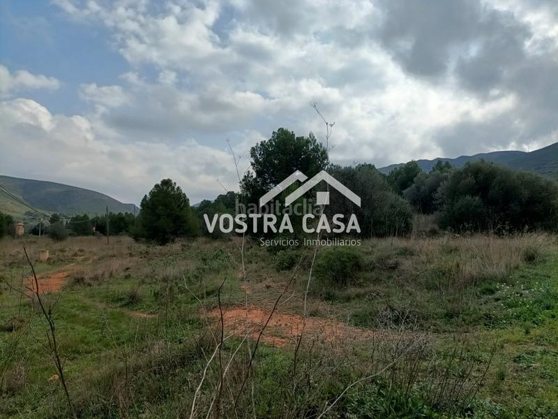 Foto 7f8a76f0-c28a-4b0b-b088-ffa5d3825397. Finca rústica en diecisiete en Chelva