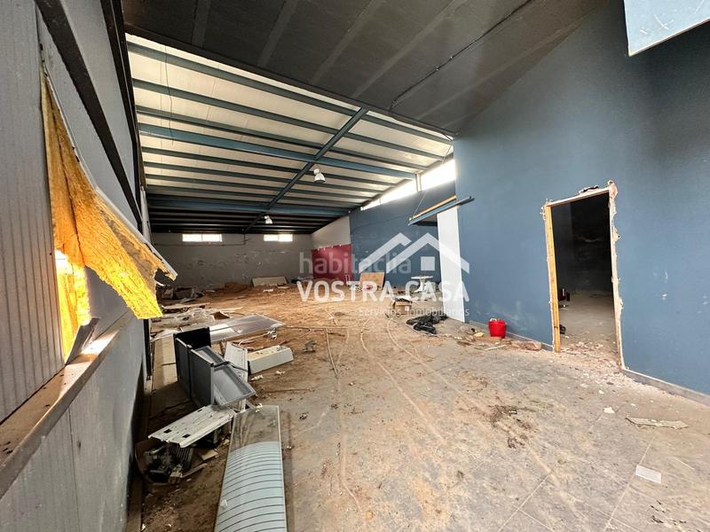 Foto 6103da17-ee5c-4429-9b3a-d54aaf185db9. Nau industrial a setenta y uno a Requena