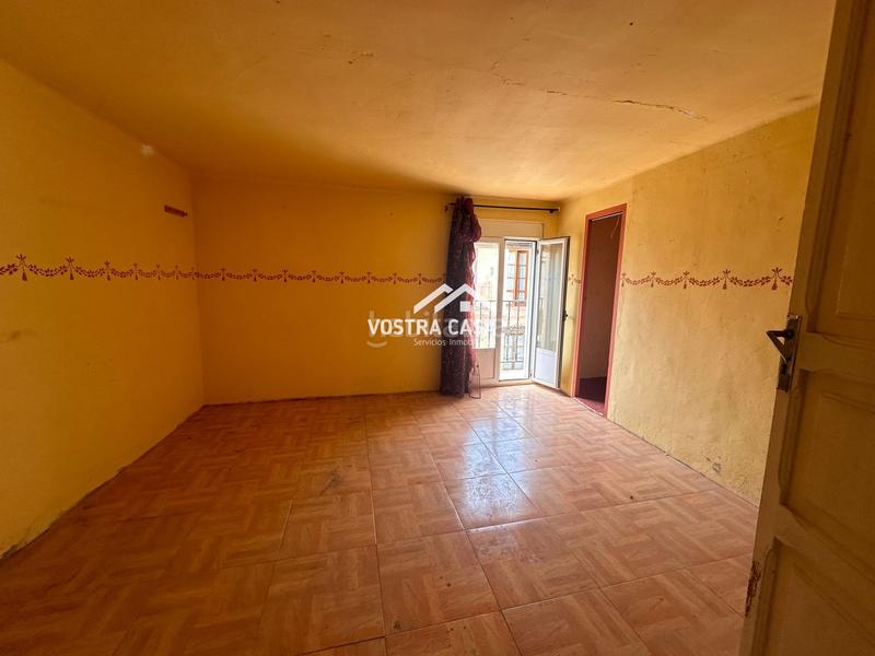Foto 0d462146-ea94-4804-84e2-4e29e4b5dc2b. Piso en rambla en Montroy