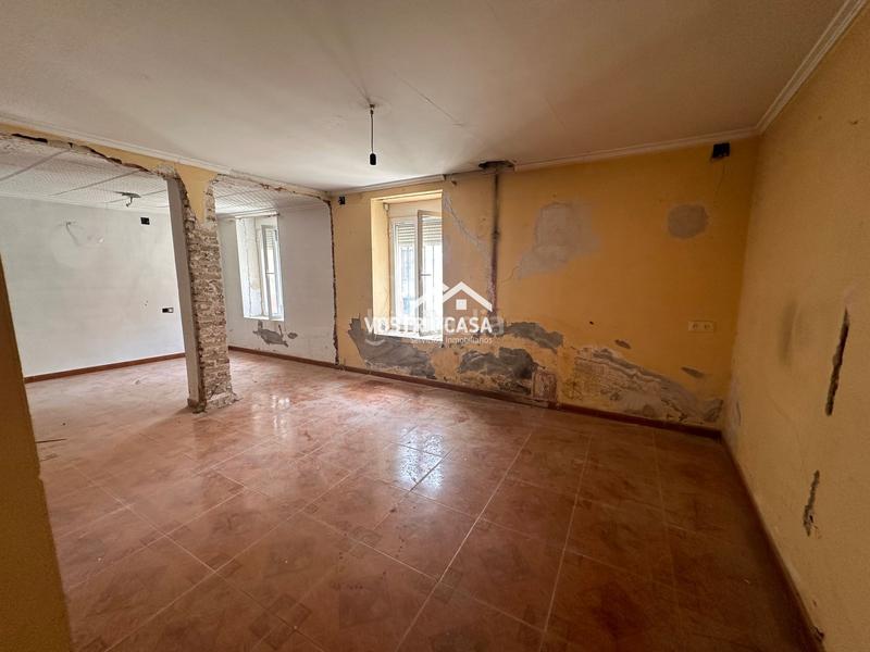 Foto be574556-cc33-43e3-9987-c0d4aa3885c5. Piso en rambla en Montroy