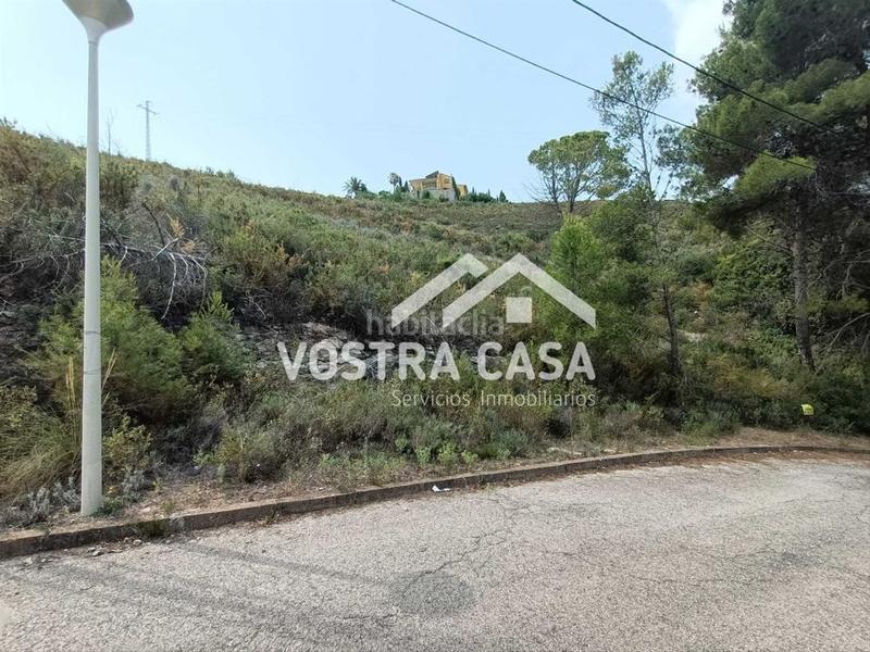 Foto 3c58b449-c4c3-4bdf-b1a0-20a8d8a21499. Propriété dans granada dans Sierra Perenchiza-Cumbres de Calicanto-Sto Domingo Chiva